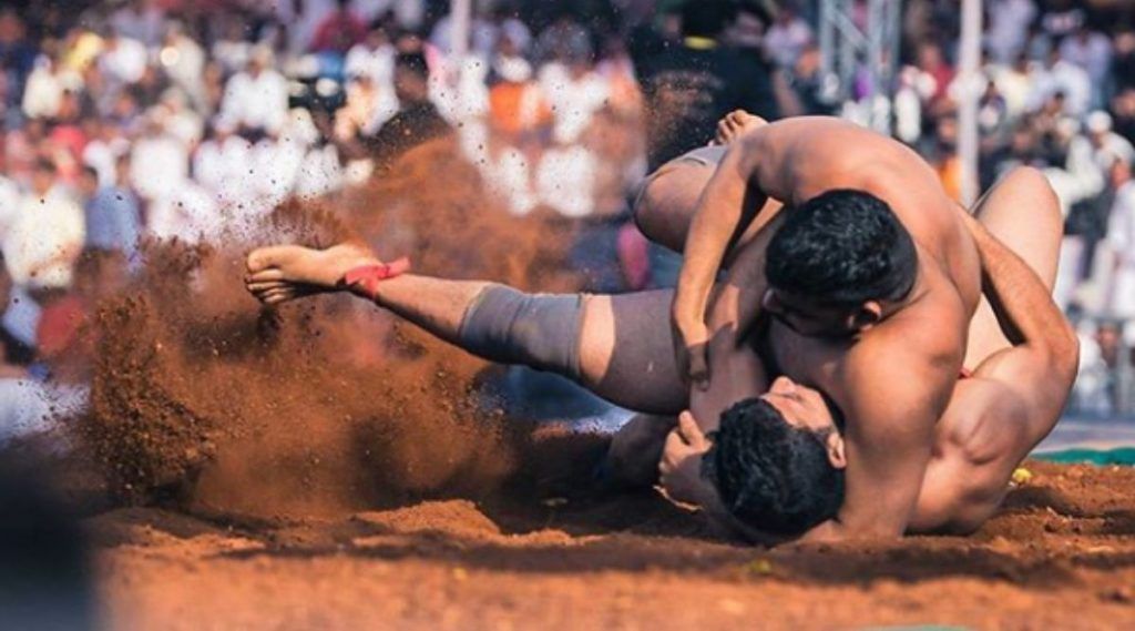 हुपरीत उद्या महिला व पुरुषांचे निकाली कुस्त्यांचे जंगी मैदान…..
