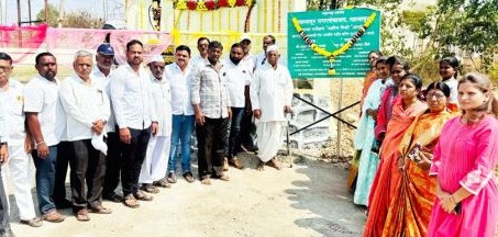 खानापूर नगरपंचायत नव्या वर्धापन दिनानिमित्त शहरातील विविध विकास कामाचे उद्घाटन