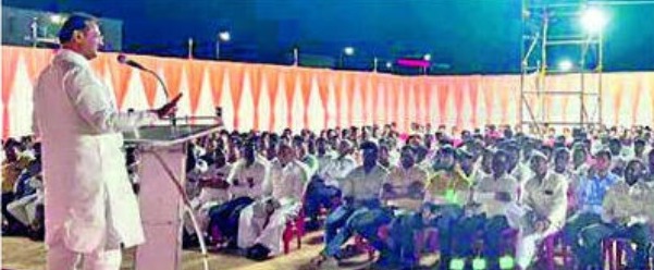 जयंत पाटील पाहतात भाजप प्रवेशाची स्वप्ने; निशिकांत पाटील 