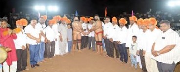 हातकणंगले तालुक्यातील कबनूर येथे कुस्ती मैदान विशाल भोंटू याने मारले; महिलांच्या कुस्तीत गौरी पाटील विजयी