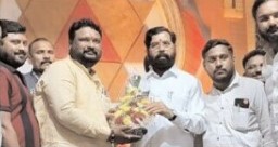 इस्लामपूर येथील तालुका प्रमुख आणि शिवसैनिकाचा ना. शिंदेंकडून सन्मान