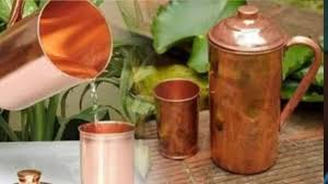 तांब्याच्या भांड्यातील पाणी पिणे आरोग्यदायी असते का ?