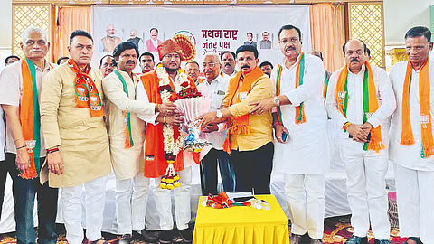 गटा-तटाचे राजकारण न करता भाजपचा कार्यकर्ता म्हणून काम करणार