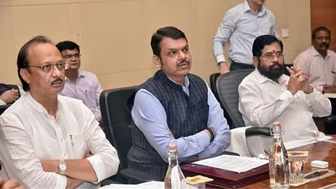 मुख्यमंत्री देवेंद्र फडणवीस यांच्या नेतृत्वात झालेल्या कॅबिनेट बैठकीत आठ मोठे निर्णय