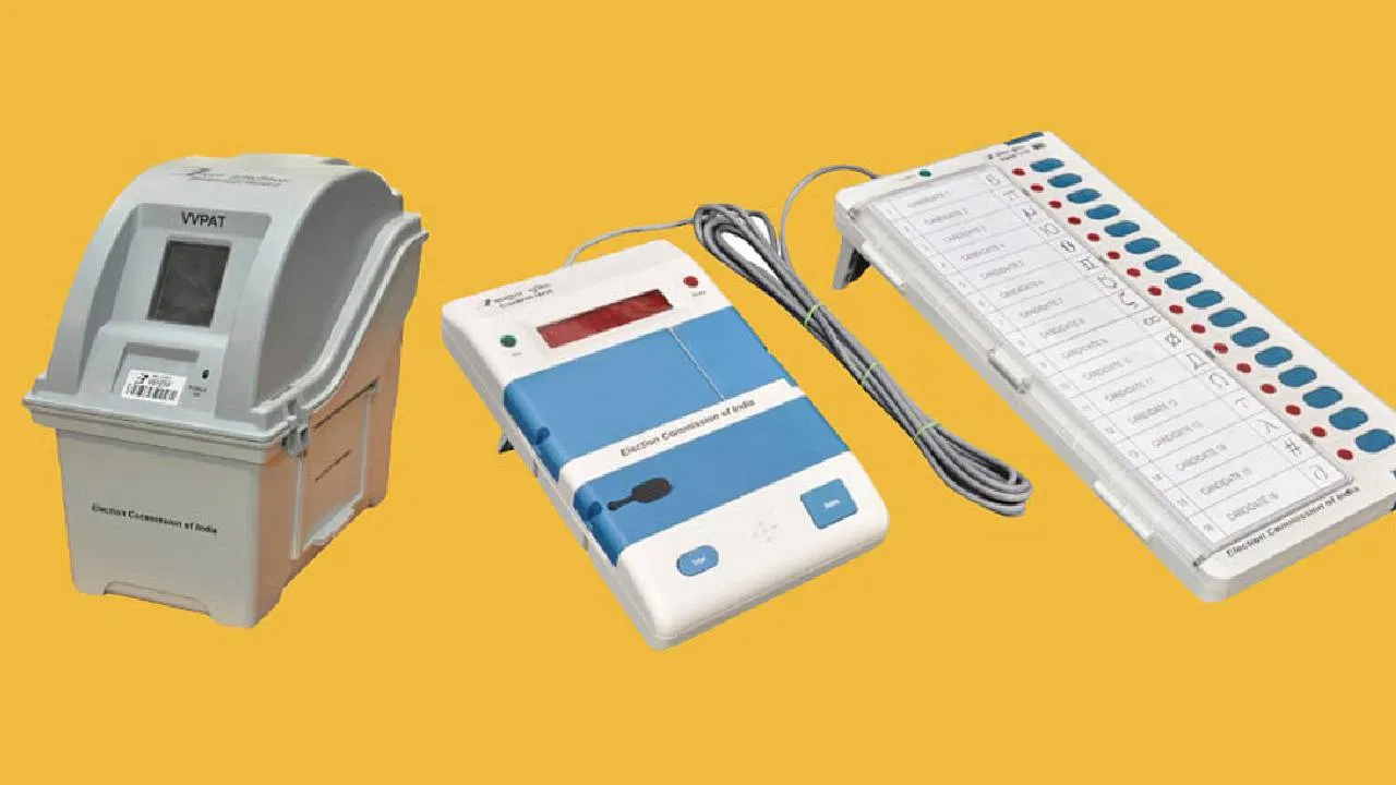 मतदानावेळी EVM मध्ये बिघाड झाला किंवा लाईट गेल्यास काय होईल? जाणून घ्या