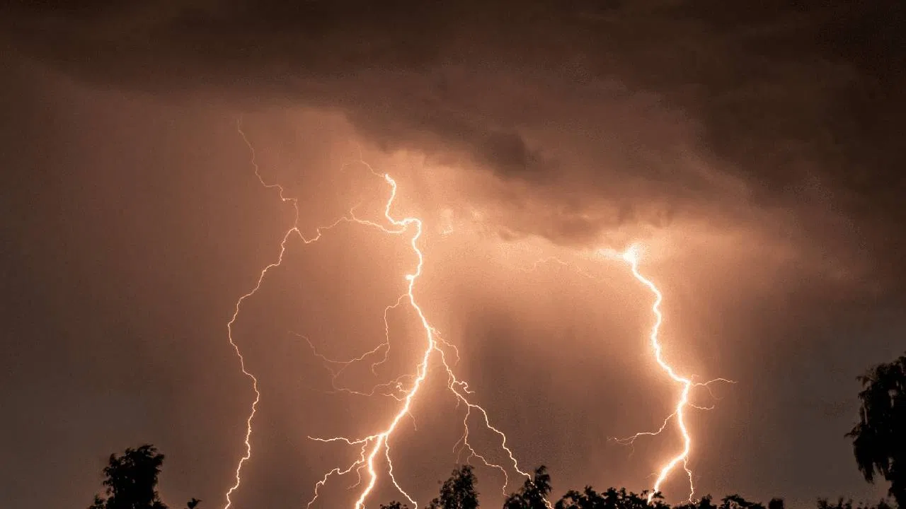 7 आणि 8 डिसेंबरला अतिमुसळधार पाऊस, थेट हाय अलर्ट जारी, या राज्यांमध्ये..