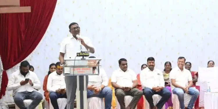 सांगोला नगरपरिषदेच्या वतीने पत्रकार बांधवांचा सन्मान