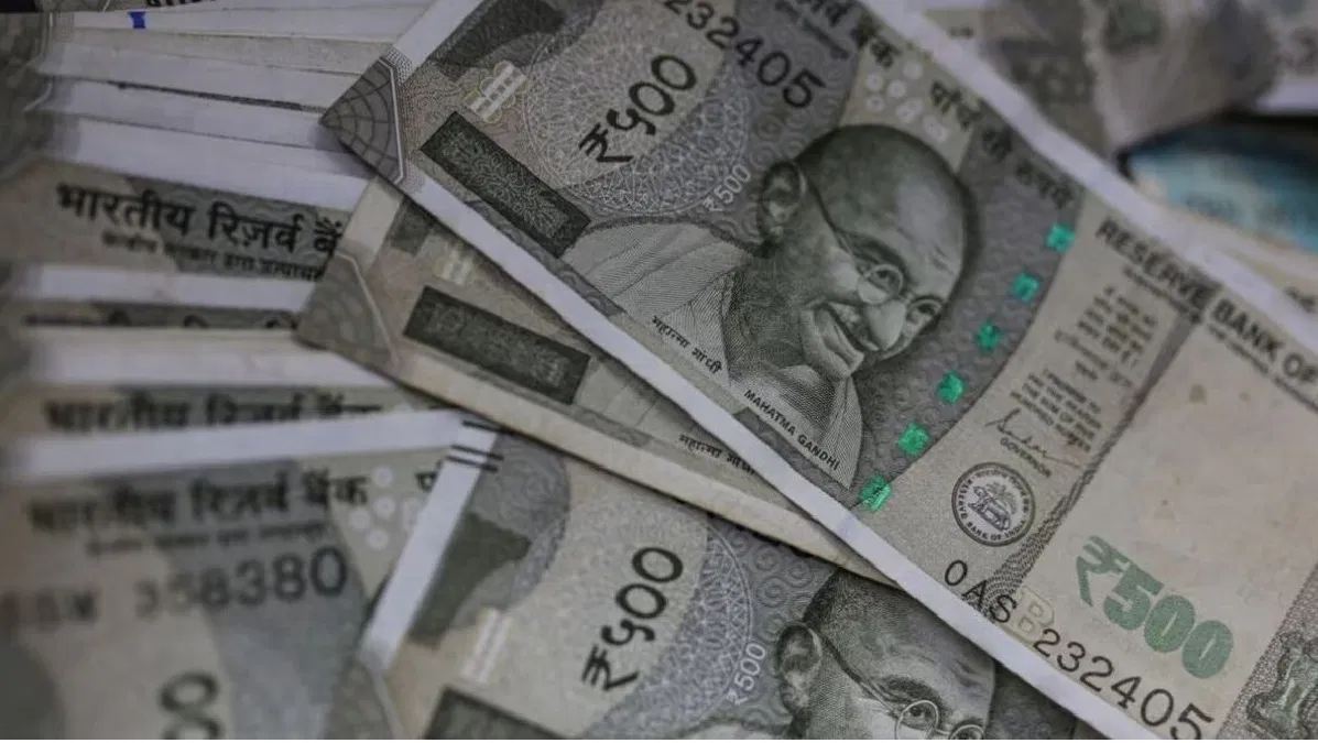 500 रुपयांच्या नोटा चलनातून बाद होणार का? जाणून घ्या