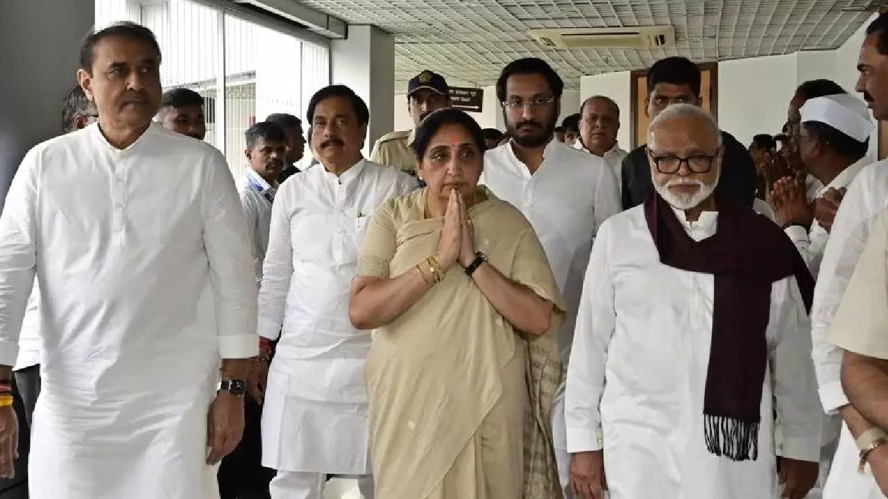 दोन्ही राष्ट्रवादीच्या विलिनीकरणाबाबत अत्यंत मोठी बातमी, थेट बैठकीत…